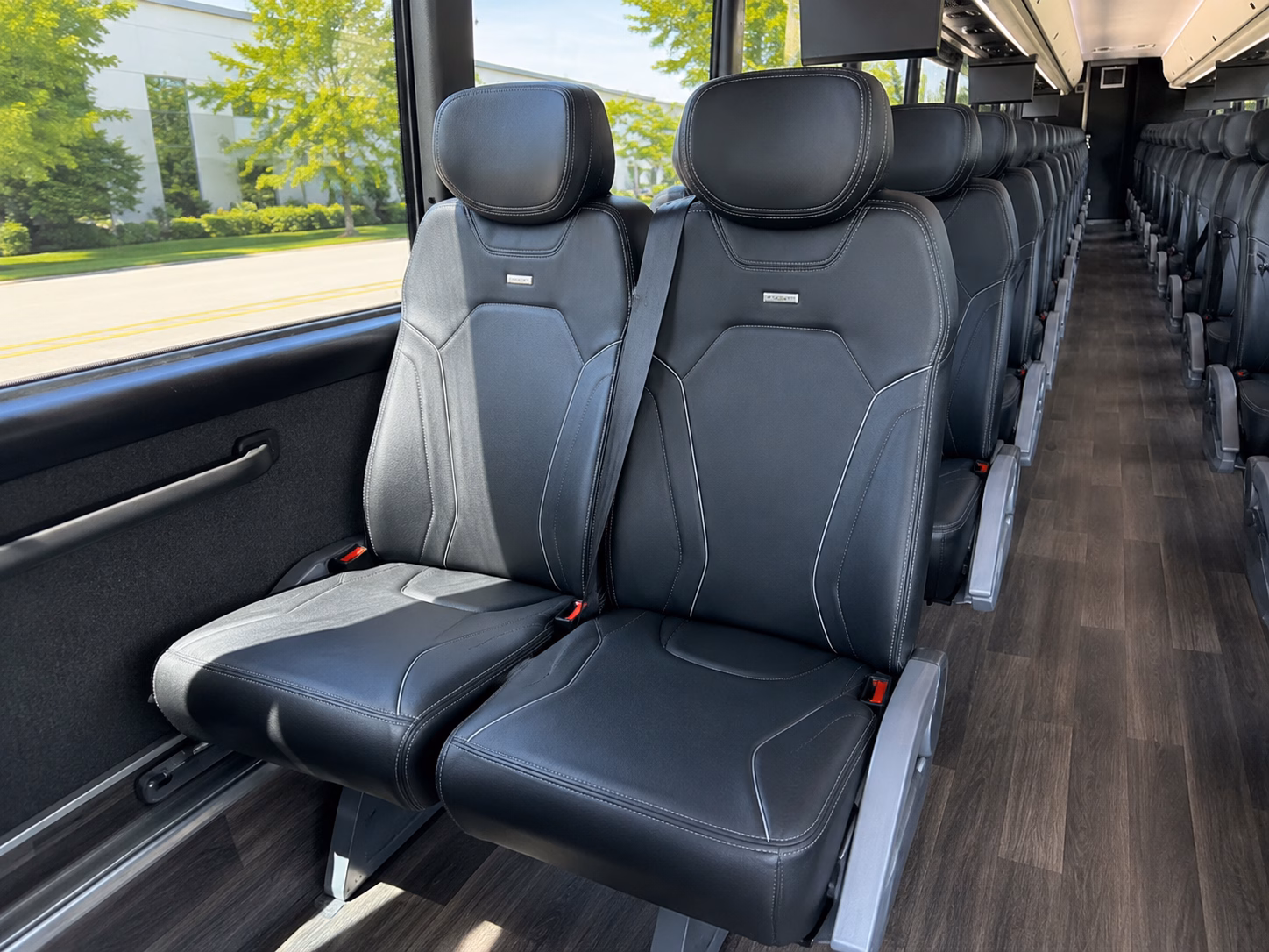 shuttle guests along the connecticut shoreline without the i 95 headache