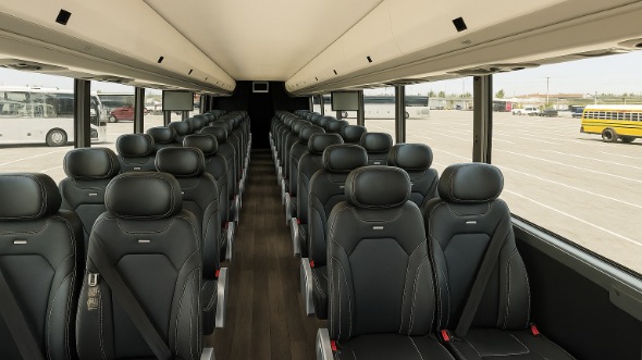 new haven 28 passenger minibus